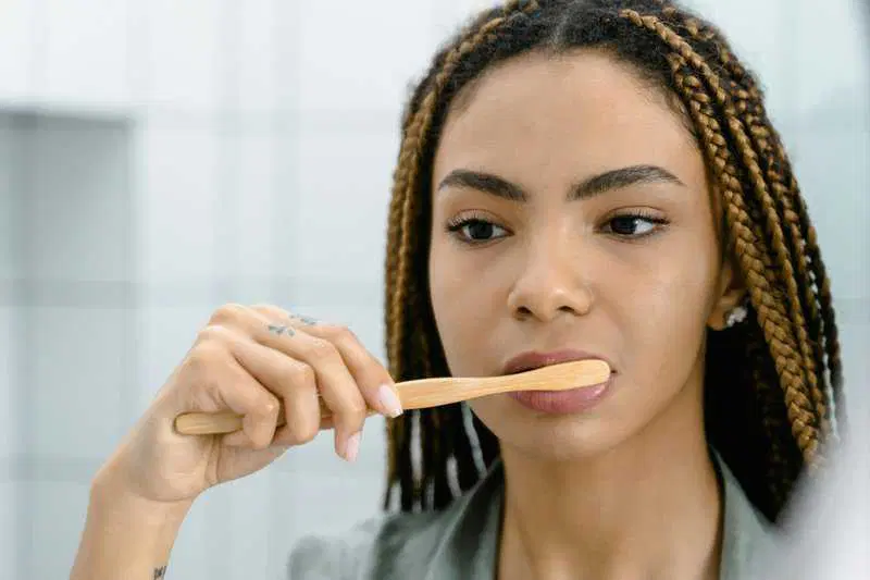 Woman-Brushing